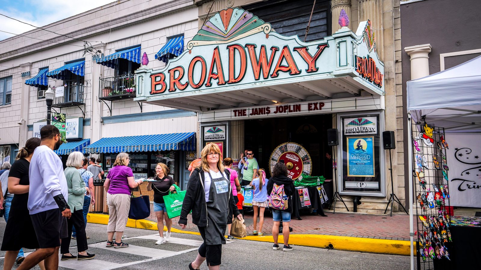 Broadway Theatre marquee, Pitman NJ
